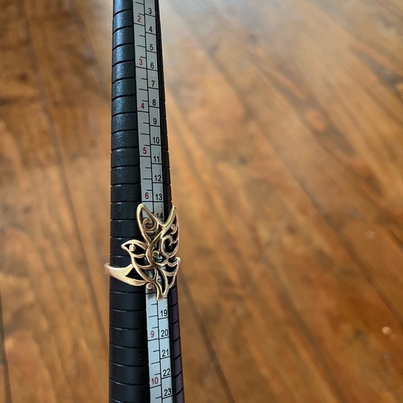 James Avery Retired 14K Yellow Gold Openwork Bird in Flight Dove cocktail ring - Picture 5 of 9